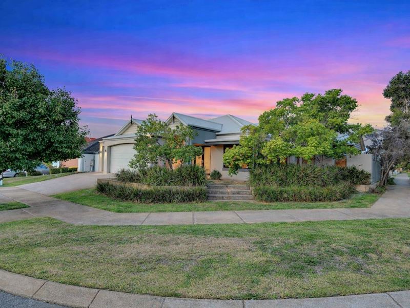 8 Edgar Link, Piara Waters WA 6112