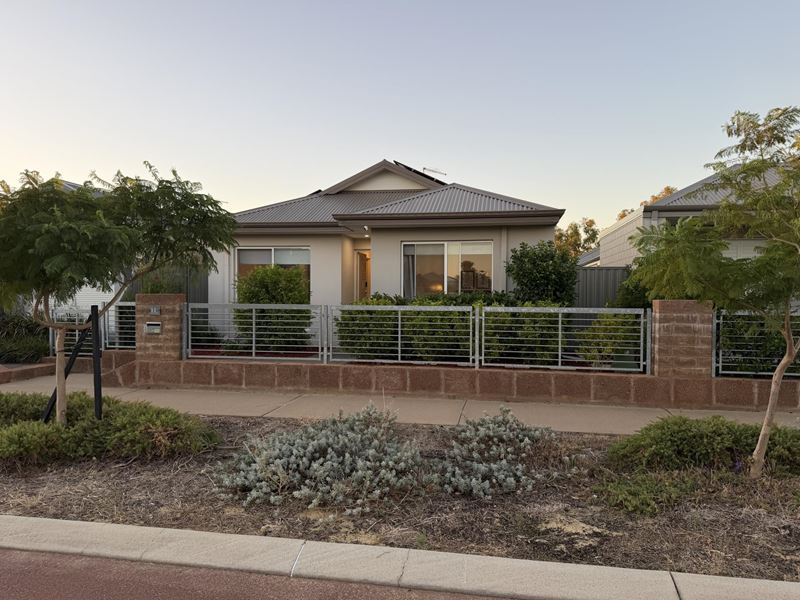 11 Casterton Road, Byford WA 6122