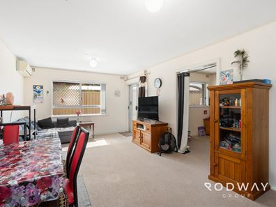 12/21 Disney Rd, Parmelia WA 6167