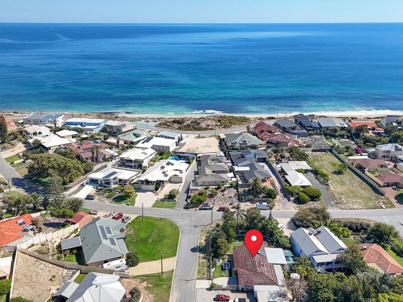 17 Mippi  Road, Halls Head WA 6210
