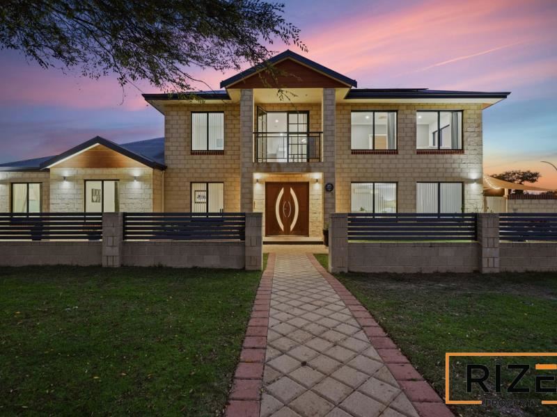 25 Strathalbyn Loop, Carramar WA 6031