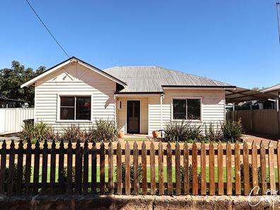 12 Gairdner Street, Northam WA 6401