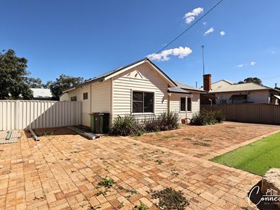 12 Gairdner Street, Northam WA 6401