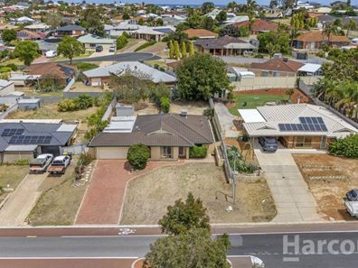 26 Casuarina Drive, Halls Head WA 6210