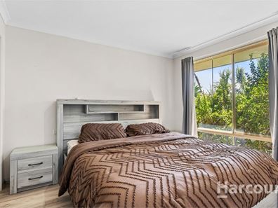 26 Casuarina Drive, Halls Head WA 6210