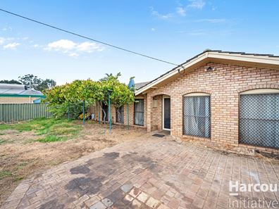 22 Nanovich Avenue, Girrawheen WA 6064