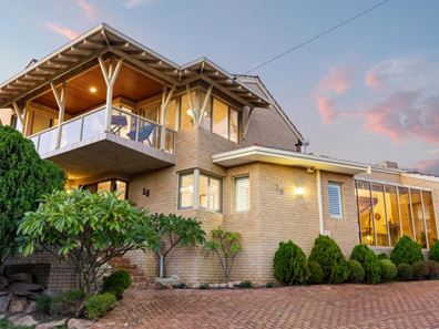 18 Rae Place, Hillarys WA 6025