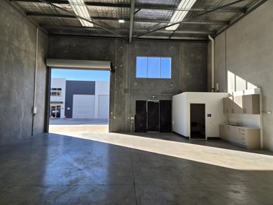 9/37 Supreme Loop, Gnangara WA 6077