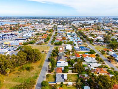 64 Davey Street, Mandurah WA 6210