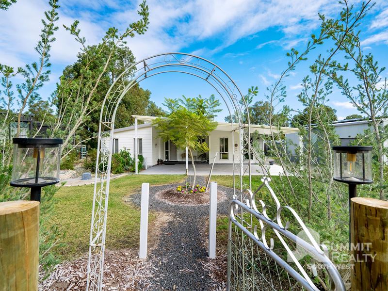64 Lakeside Drive, Myalup WA 6220