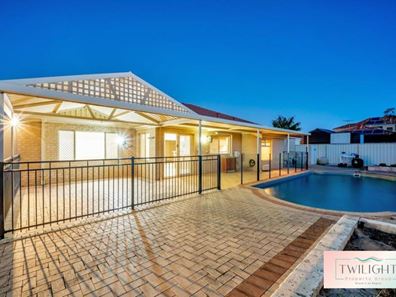 32 Le Mans Elbow, Port Kennedy WA 6172