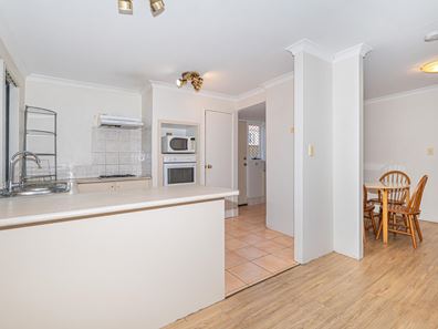 3/13 Gochean Avenue, Bentley WA 6102