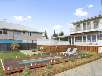 25 Leander Street, Falcon WA 6210