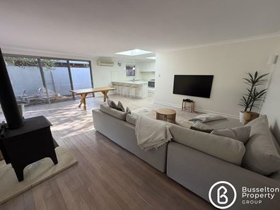 10 Cookworthy Street, Geographe WA 6280