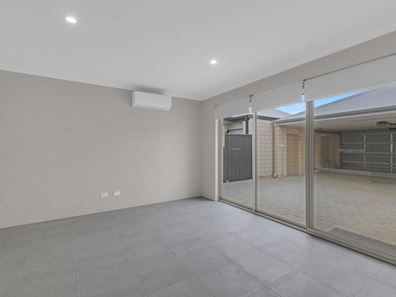 5 Ironstone Lane, Coodanup WA 6210