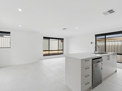 36 Flematti Circle, Brookdale WA 6112