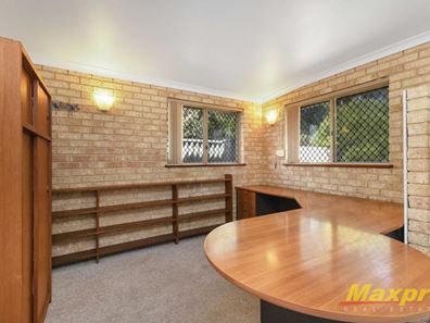 102 Langford Avenue, Langford WA 6147