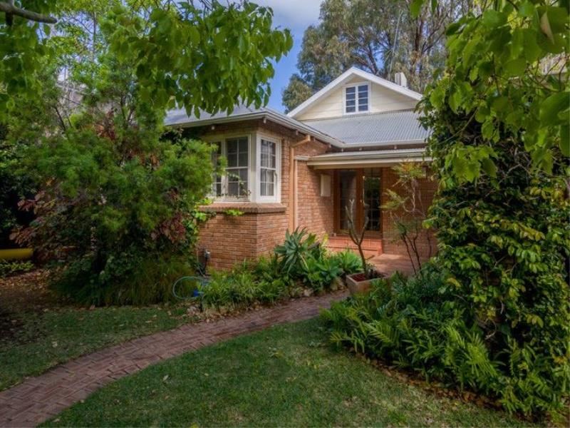 211 Herbert Street, Doubleview WA 6018