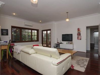 211 Herbert Street, Doubleview WA 6018