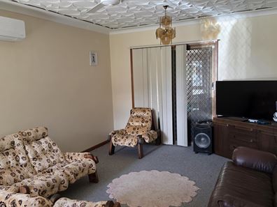 4 Willesee Street, Carnarvon WA 6701