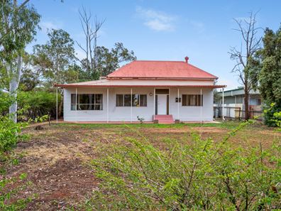 257 Burt Street, Victory Heights WA 6432