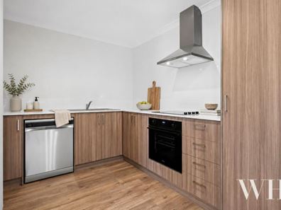 8/22 Old Pinjarra Road, Greenfields WA 6210