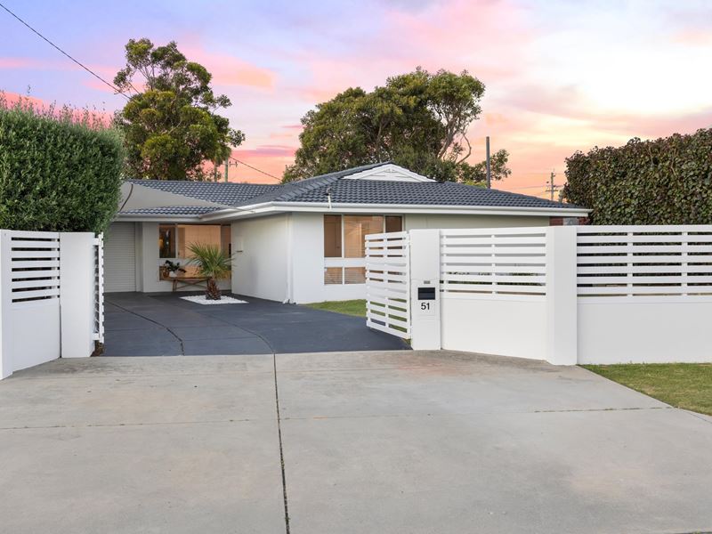 51 Redfin Crescent, Beldon