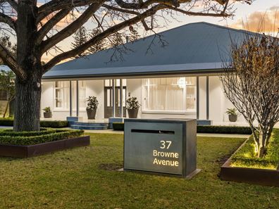 37 Browne Avenue, Dalkeith WA 6009