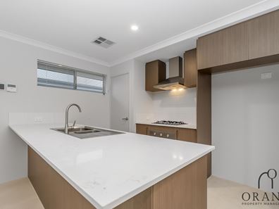 14 Vinsanto Boulevard, Dayton WA 6055