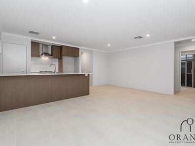 14 Vinsanto Boulevard, Dayton WA 6055