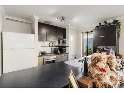 21 Blay Road, Calista WA 6167
