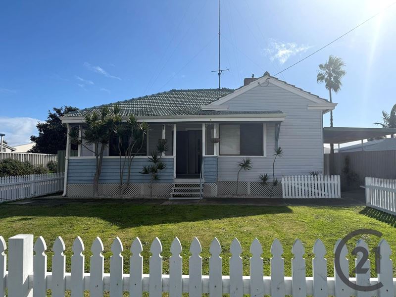 26 Wisbey Street, Carey Park WA 6230