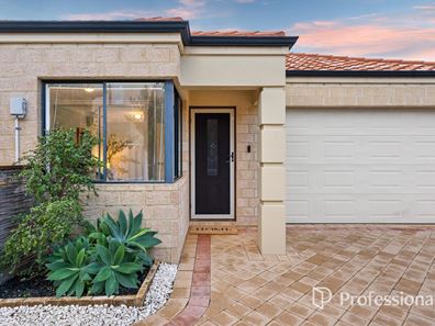 9B May Court, Nollamara WA 6061