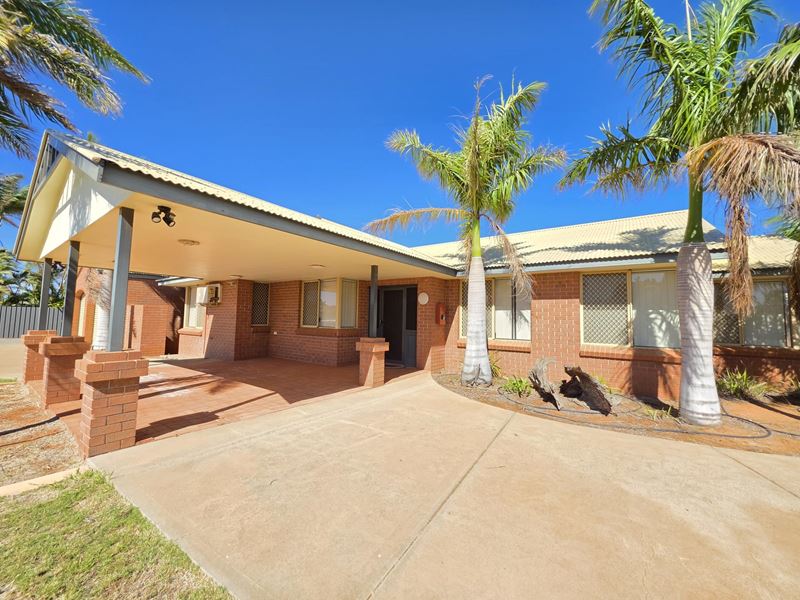 13 Granberry Drive, Carnarvon WA 6701