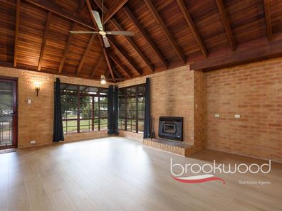 40 Willcox Street, Chidlow WA 6556