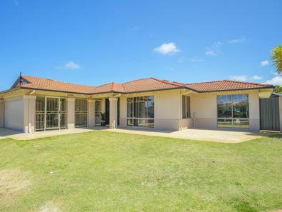 19 Shoalwater Parkway, Iluka WA 6028