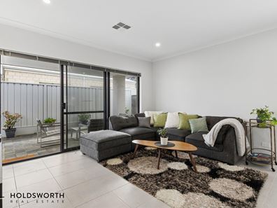 26A Sandleford Way, Morley WA 6062