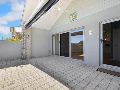 20 Clubhouse Lane, Gnangara WA 6077