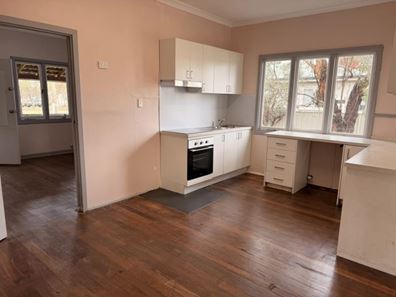 69 Avon  Street, Quairading WA 6383