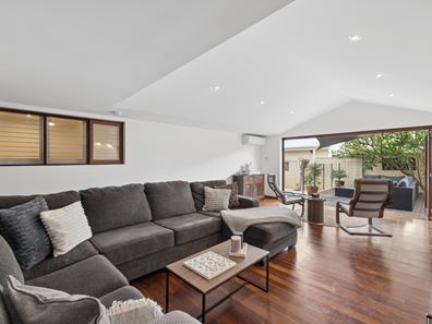 125 Marine Terrace, Sorrento WA 6020