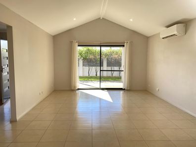 52 Thomas Street, West Busselton WA 6280