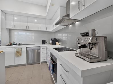 10 Jadura Crescent, Baynton WA 6714