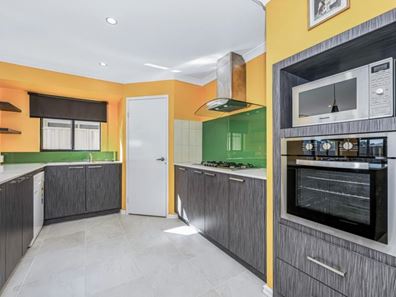 16 Provolone Way, Byford WA 6122