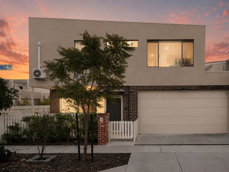 3 Volcanic Road, Treeby WA 6164
