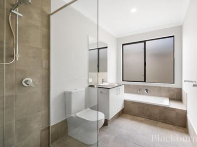 78B Lowanna Way, Armadale WA 6112