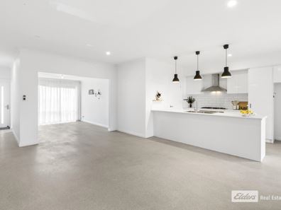 90 Radiata Drive, Mckail WA 6330