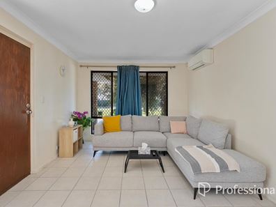 2/18-20 Stockman Way, Cannington WA 6107