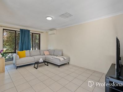 2/18-20 Stockman Way, Cannington WA 6107