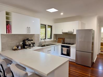 20 Meakers Way, Girrawheen WA 6064