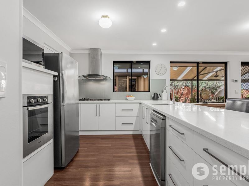 22 Ridge Road, Cockburn Central WA 6164